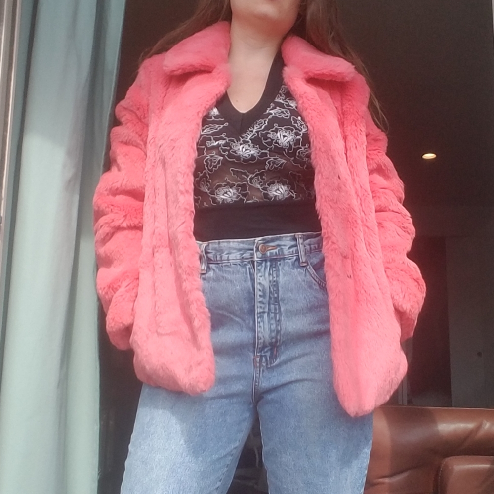 SOLD Vintage Pink Genuine Fur Jacket - Picture 4 of 9